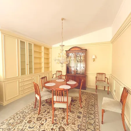 アパート Stylish Penthouse In With Terrace Gehrden