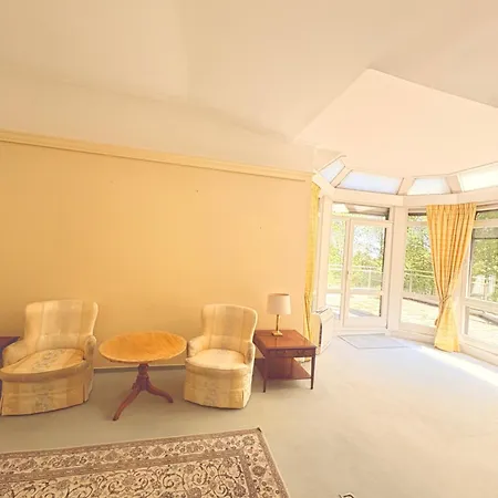 Stylish Penthouse In With Terrace Apartman Gehrden